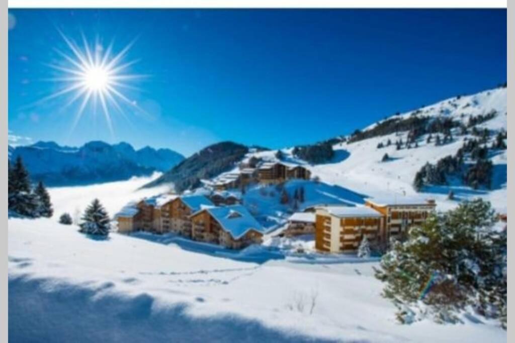 Appt 43 M2 Station Auris En Oisans - Alpes D Huez Apartamento Exterior foto